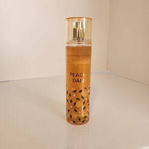 Aeropostale Peach + Daisy Body Fragrance Mist New 8 fl oz 237 ml